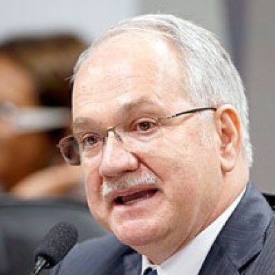 Fachin decide enviar denúncia contra Temer diretamente à Câmara