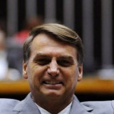 Bolsonaro diz que capitães vão mandar no Brasil