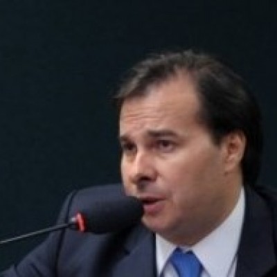 Maia prevê para agosto conclusão de reforma da Previdência na Câmara