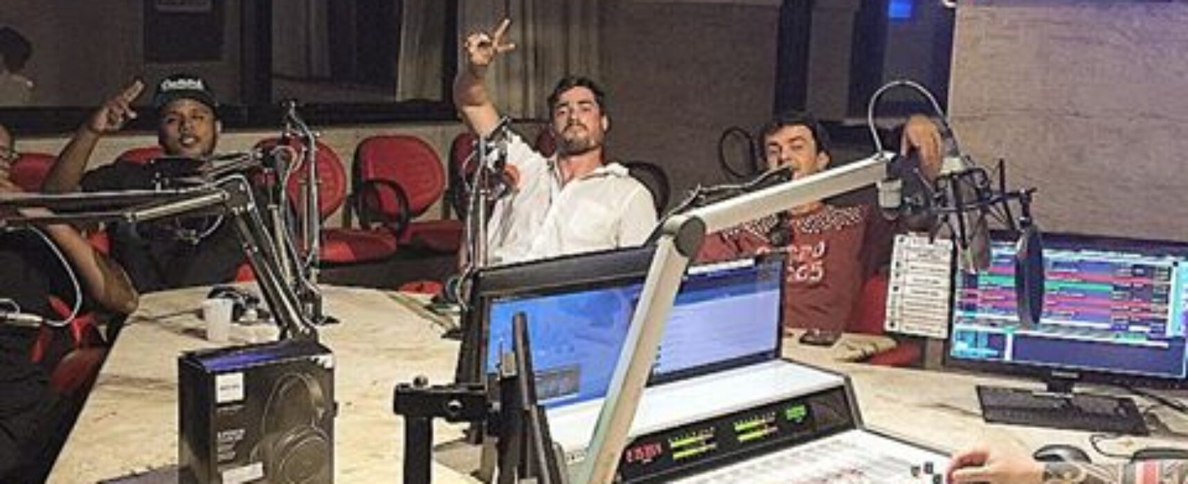 Hoje é Dia: Cecília Meireles e Dia do Radialista são destaques