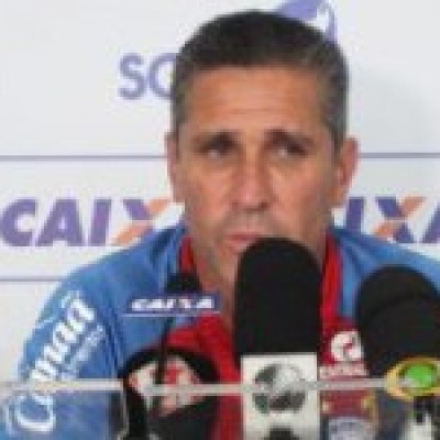 “A gente tem que se caracterizar como uma equipe que faz muitos gols”, diz Jorginho