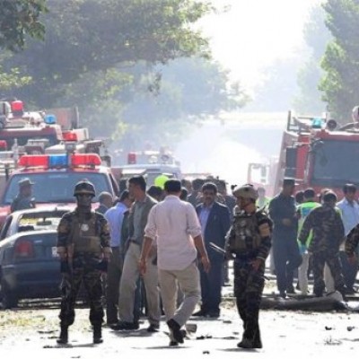 Atentado suicida em Cabul mata 24 pessoas e fere 42