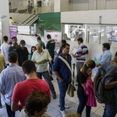 Pesquisa aponta que país tem 13,5 milhões de desempregados
