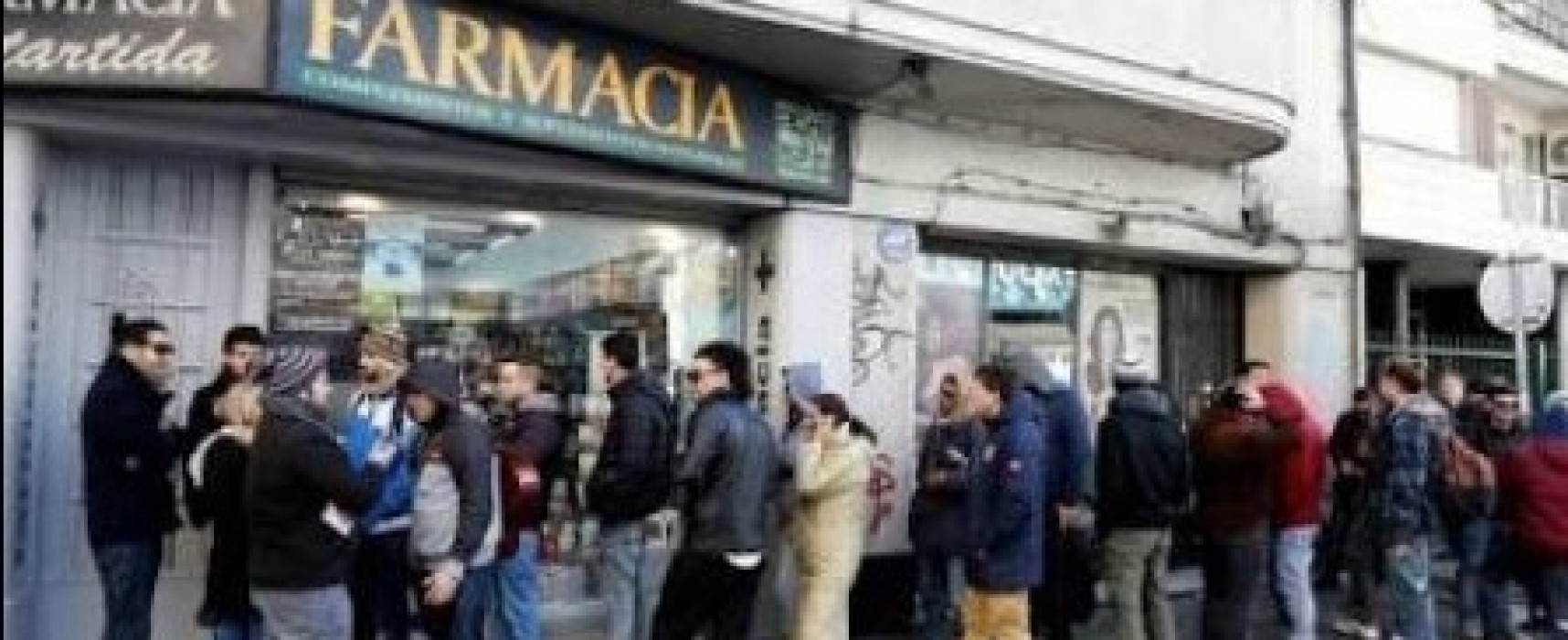 Usuários esgotam maconha de farmácias de Montevidéu em primeiro dia de vendas