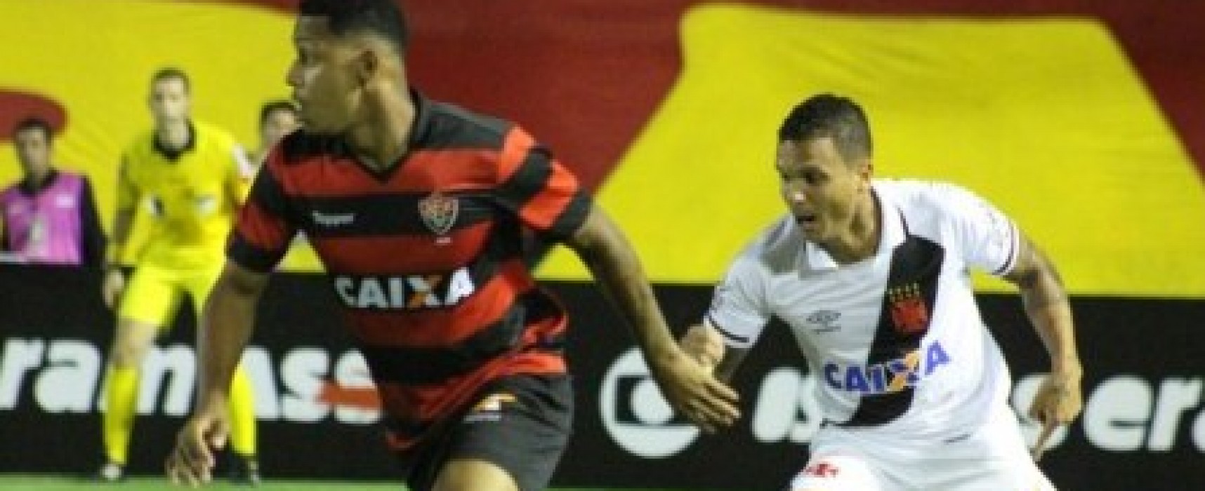 Vitória é goleado pelo Vasco por 4 a 1 e caminha para o rebaixamento