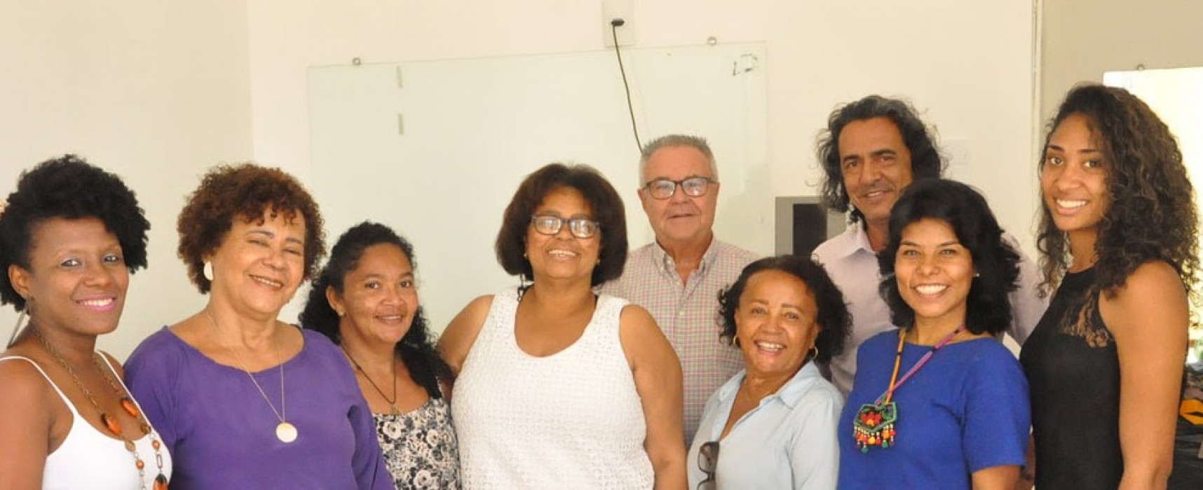 Alunas de Costura recebem visita especial no dia do encerramento do curso