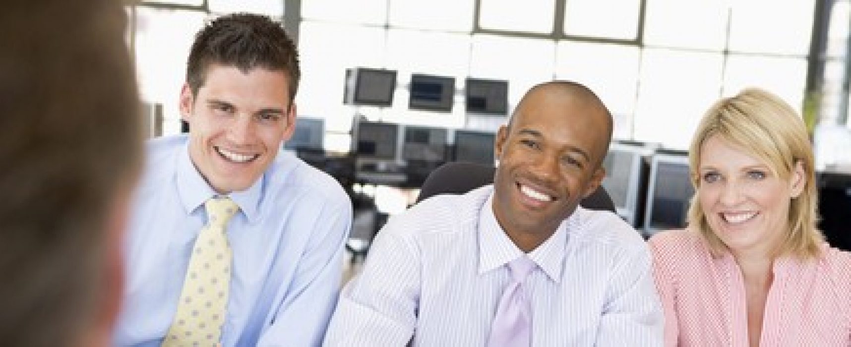 Apenas 4% das 500 maiores empresas brasileiras têm negros no corpo executivo, aponta ativista