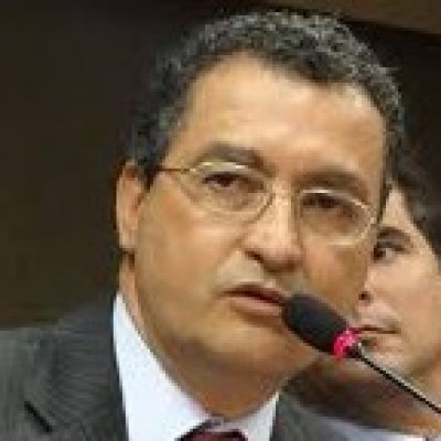 Em Brasília, Rui pede maior cota de recursos da educação para os estados nordestinos