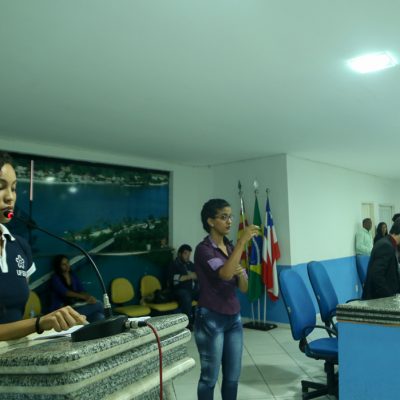 Estudantes da UFSB solicitam transporte gratuito ao município