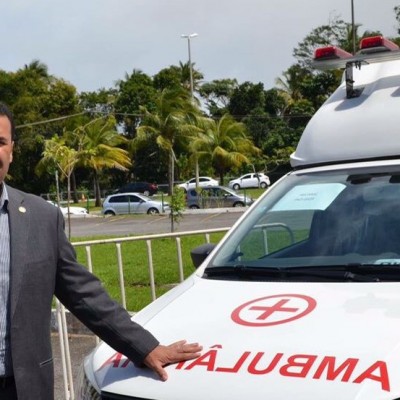 Ibicaraí recebe nova ambulância e equipamentos para a Saúde
