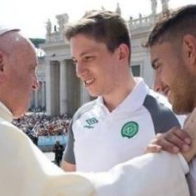 Papa recebe e abençoa time da Chapecoense no Vaticano