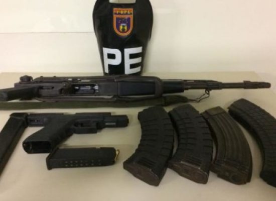 Após novo tiroteio na Rocinha, Exército prende cinco e apreende um fuzil AK47