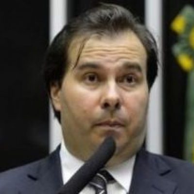 Denúncia contra Temer será votada até dia 23 de outubro, afirma Maia