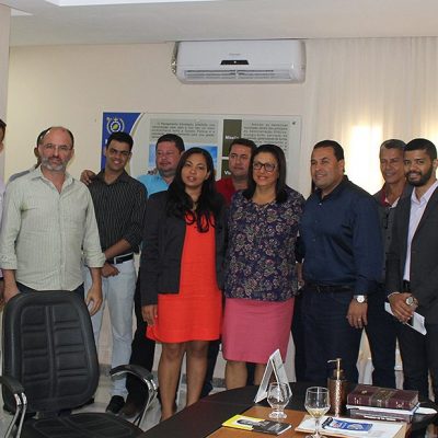 Deputada Ângela Sousa visita prefeito e destina emenda para Ibicaraí
