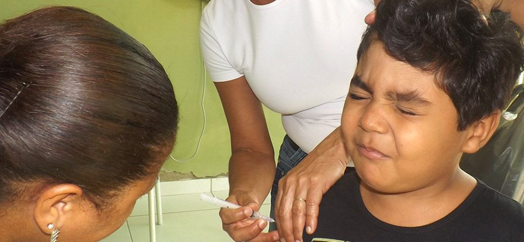 UTILIDADE PÚBLICA: Secretaria de Saúde intensifica vacinação contra polio e sarampo nos bairros e distritos de Ilhéus
