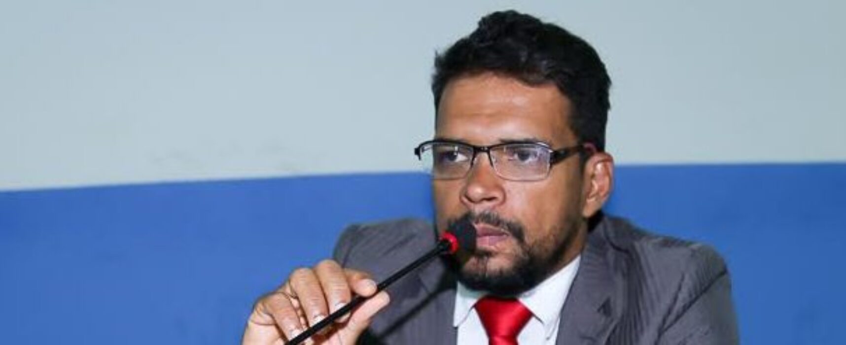 Jerbson Moraes cria PL que reduz percentual cobrado pela tarifa de esgotamento sanitário em Ilhéus
