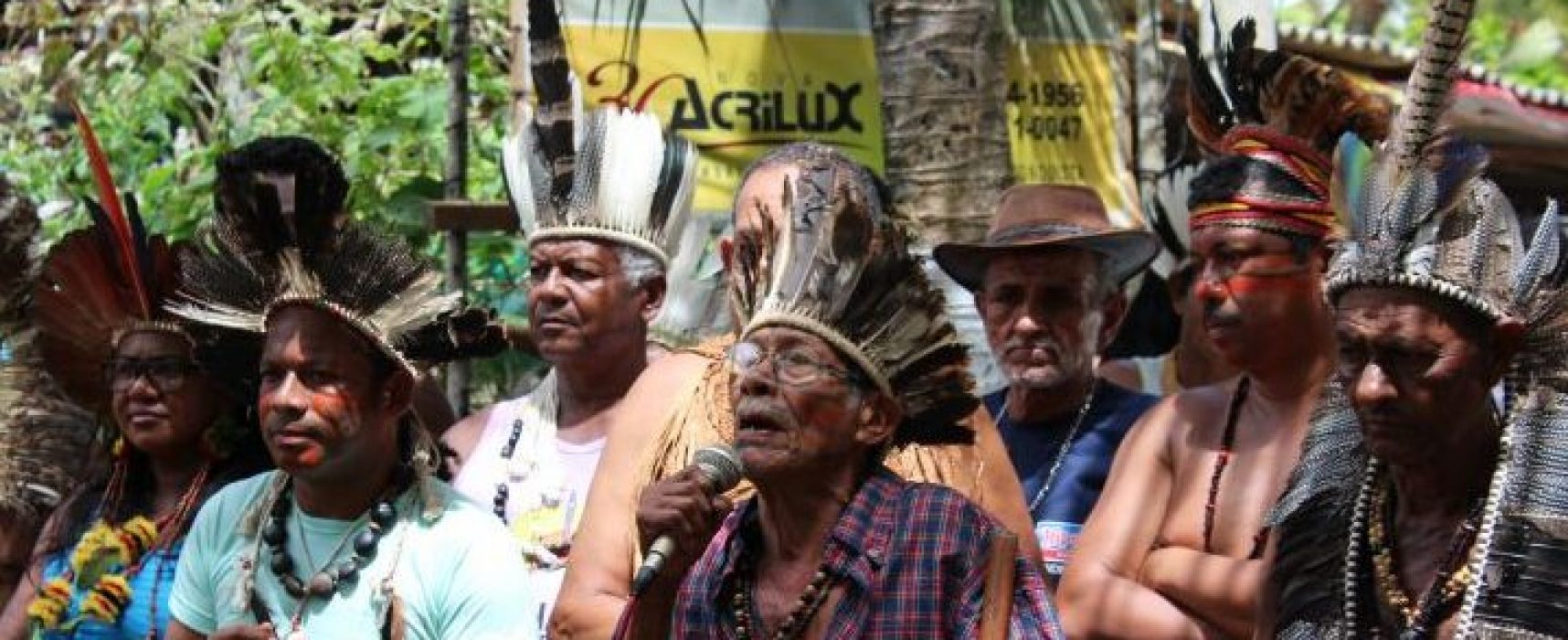 Marcha reúne 1.500 indígenas após encontro de tribos em Ilhéus