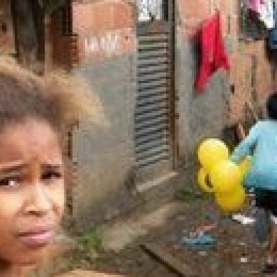 No Brasil, 45% da população ainda não têm acesso a serviço adequado de esgoto