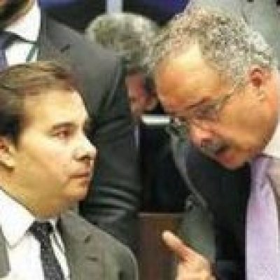 Parlamentares têm duas semanas para alterar regras de financiamento eleitorais