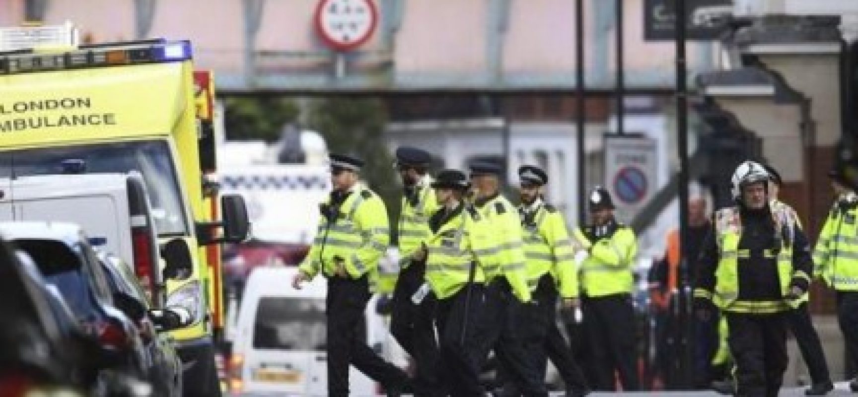 Polícia procura responsável por atentado no metrô de Londres