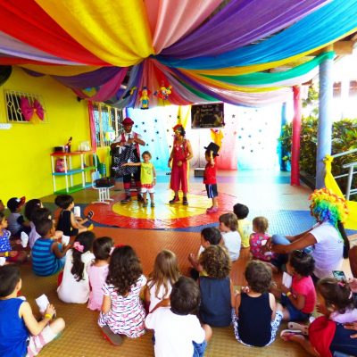 Alegria do circo contagia festa do Dia das Crianças da Casa Amarela