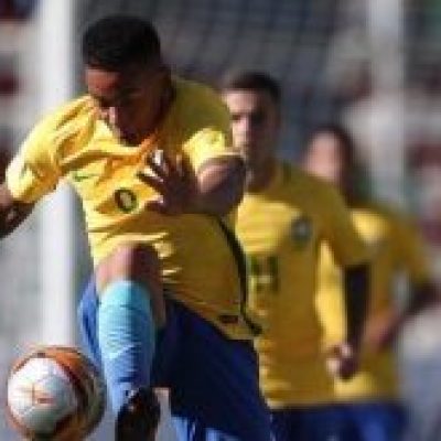 Brasil domina a Bolívia na altitude de La Paz mas fica no 0 a 0