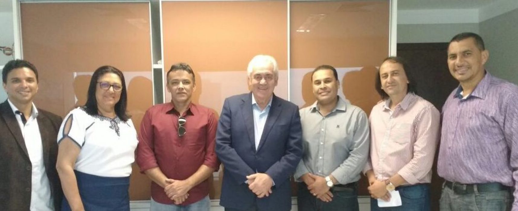 Prefeito de Ibicaraí recebe representantes da Sul Americana de Metais S/A