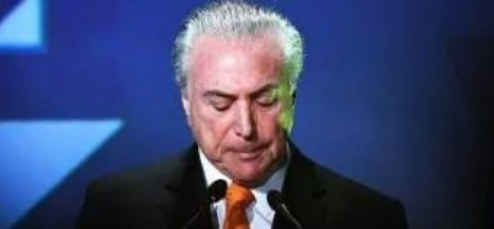 Temer aconselha Bolsonaro a revogar perdão a Daniel Silveira para evitar crise institucional