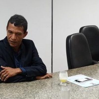 Vereador Abraão Oliveira solicita pavimentação de ruas no bairro Teotônio Vilela