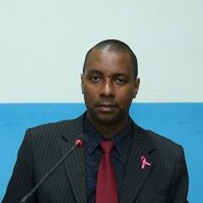 Vereador Luiz Carlos critica fechamento do escritório da Valec em Ilhéus