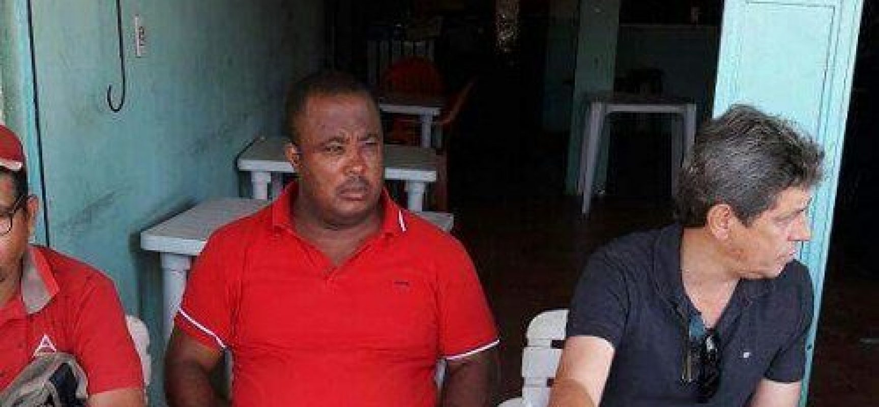 Vereador Paulo Meio Quilo solicita obras para o Nossa Senhora da Vitória.