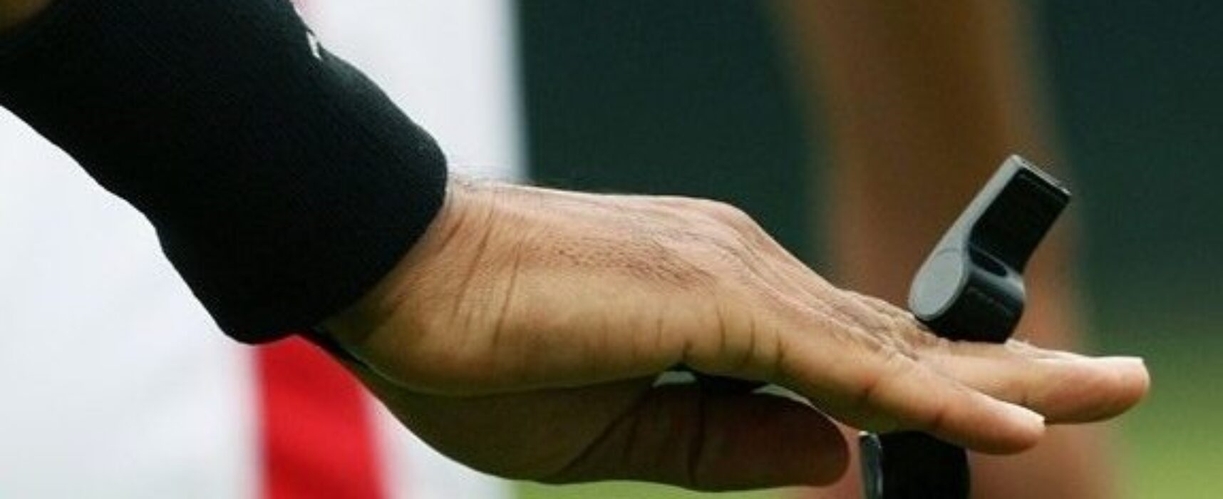 FUTEBOL: Marielson apita primeira partida da final do baiano