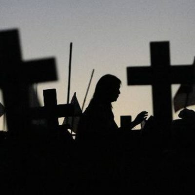 “ELES DORMEM NA PAZ”  Texto de Dom Fernando Arêas Rifan*