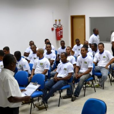 Pescadores de Valença recebem curso de habilitação naval