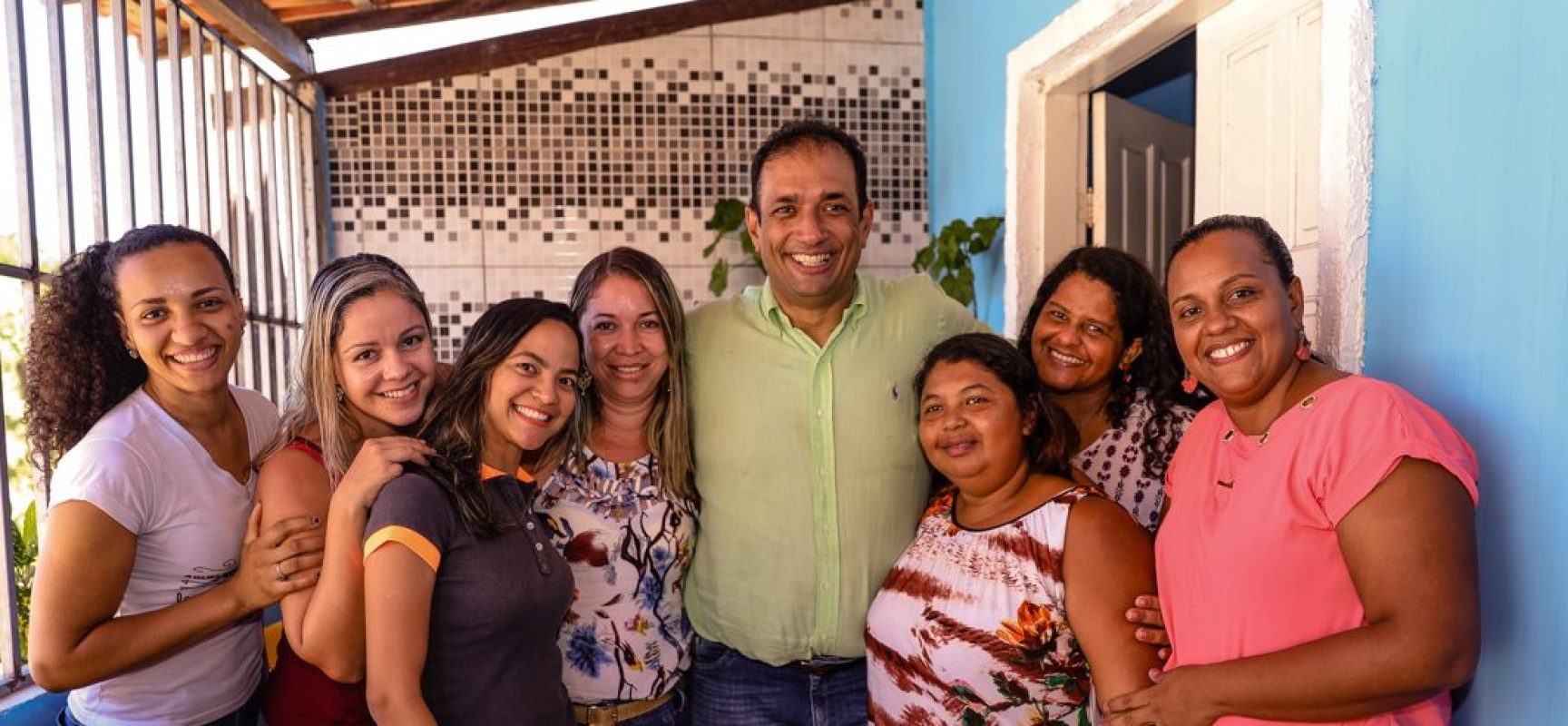 Prefeito visita Olivença e estabelece diálogo com a comunidade