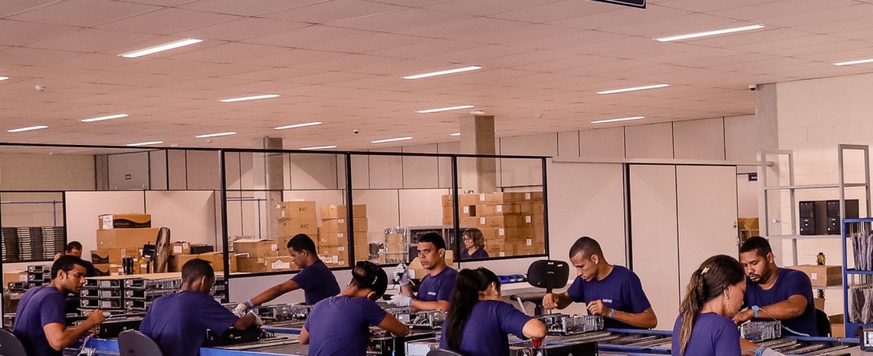 Daten reinaugura fábrica e renova o compromisso com funcionários e mercado