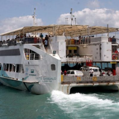 Ferry-boat disponibiliza 450 novas vagas para hora marcada no Réveillon