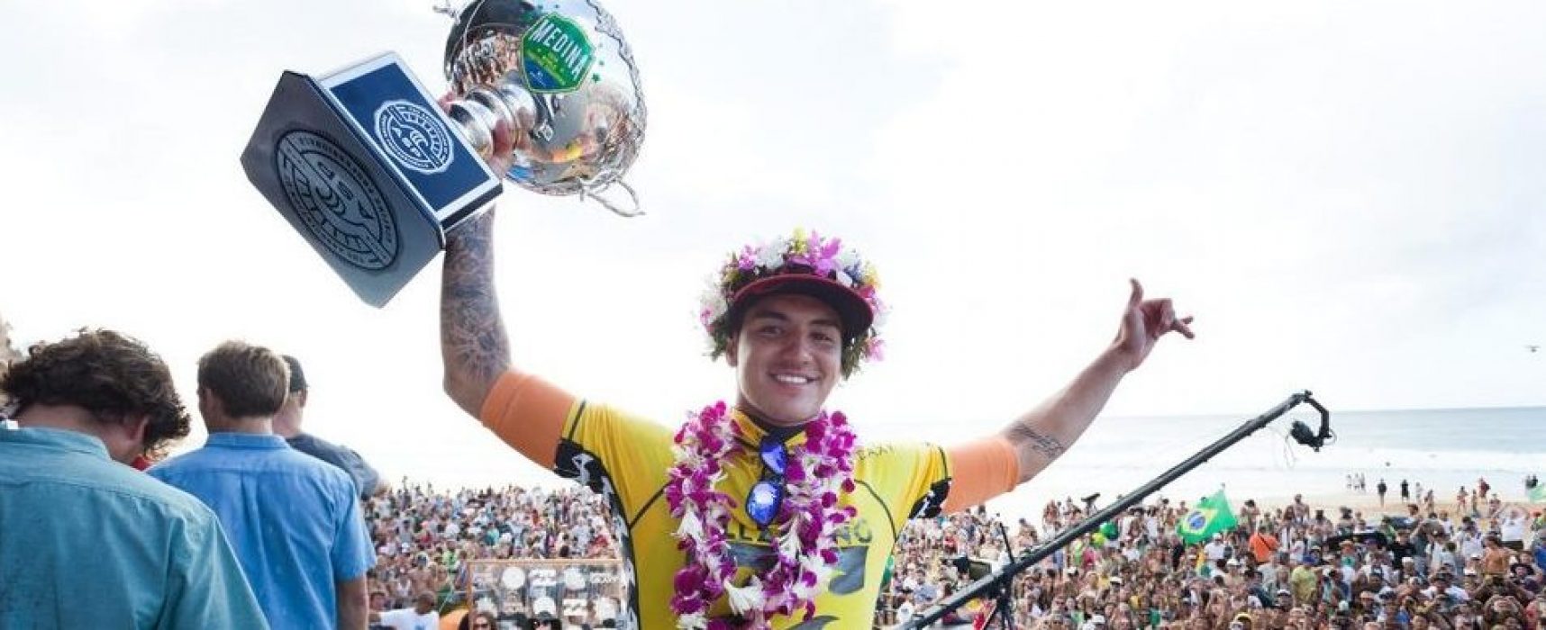 SEMANA DECISIVA NO MUNDIAL DE SURF. (Por: Luciano Amaral)*