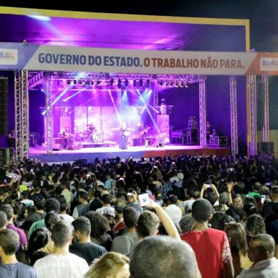 Vanessa da Mata reabre Concha Acústica  de Ilhéus e se encanta com a cidade