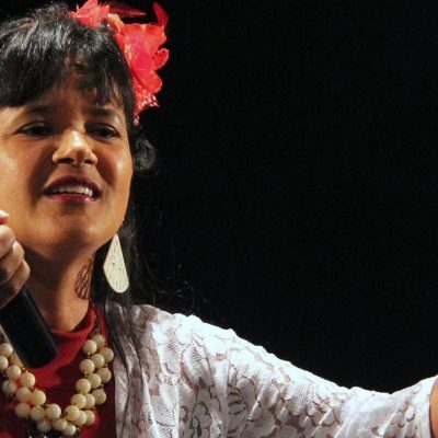 Vilma Luz – A voz que canta e encanta