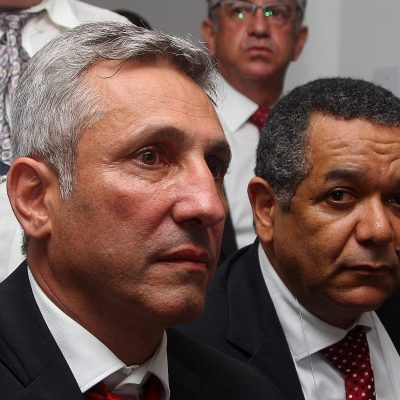 ALEXANDRE CAMPELLO É O NOVO PRESIDENTE DO VASCO. Eurico Miranda vai continuar mandando no melhor time do mundo!