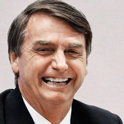 Bolsonaro lidera em cenário sem Lula, diz Datafolha