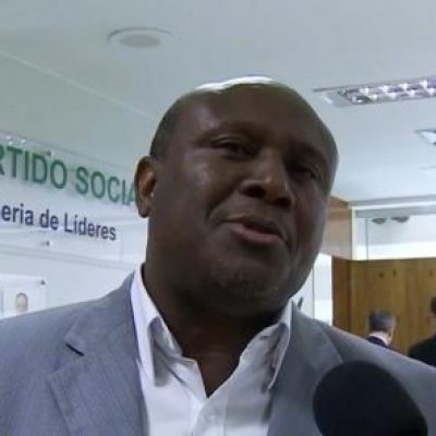 Confira lista dos deputados baianos com mais faltas na Câmara