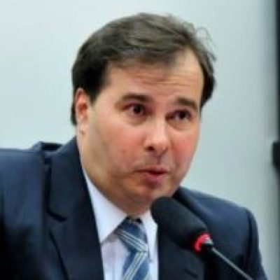 Rodrigo Maia diz que o DEM terá candidato e descarta a vice do PSDB