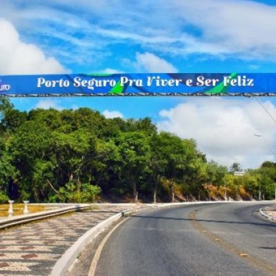 Prefeitura de Porto Seguro demite 150 funcionários