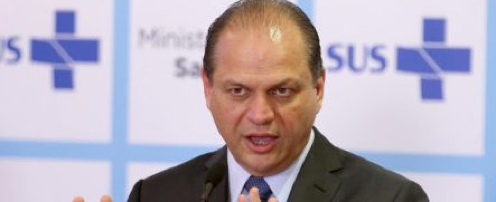 Ricardo Barros nega risco de falta de vacina contra febre amarela