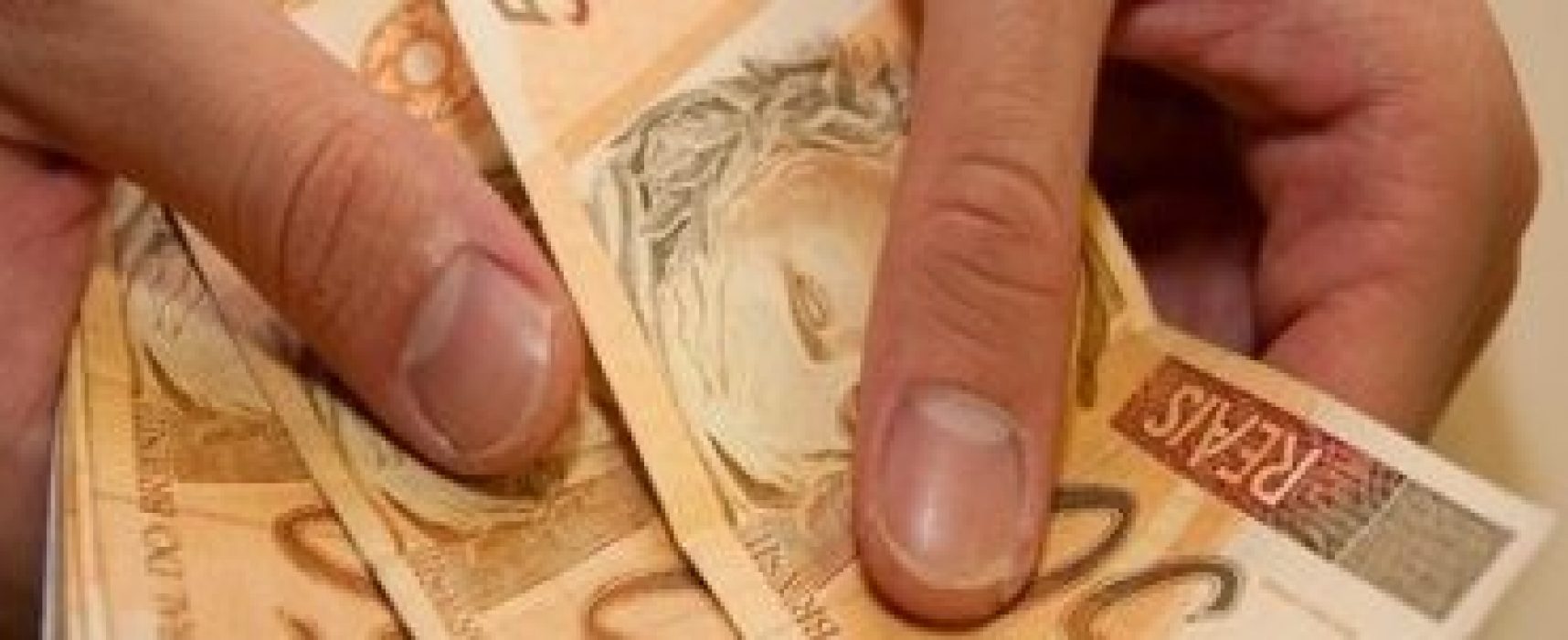 Salário mínimo de R$ 954 entra em vigor