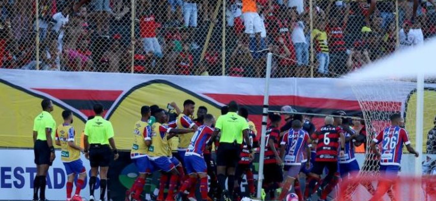 Agressão do zagueiro KANU: Jogador do Bahia vai procurar a Policia