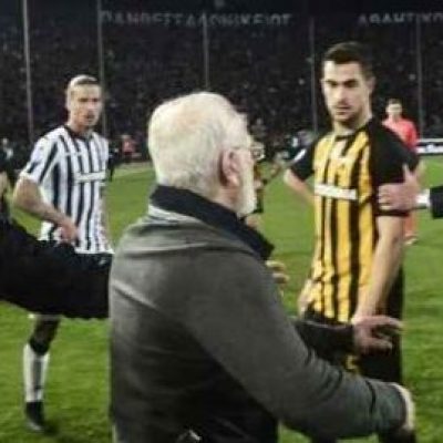 Entrou armado em campo e em carta aberta pede desculpa.