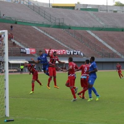 Atlético goleia o Galícia e assume liderança da Série B